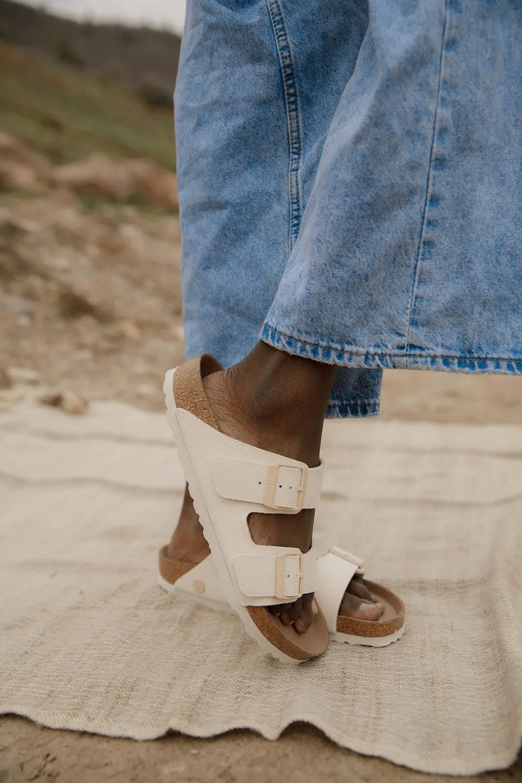 Birkenstock Arizona Vegan in Eggshell