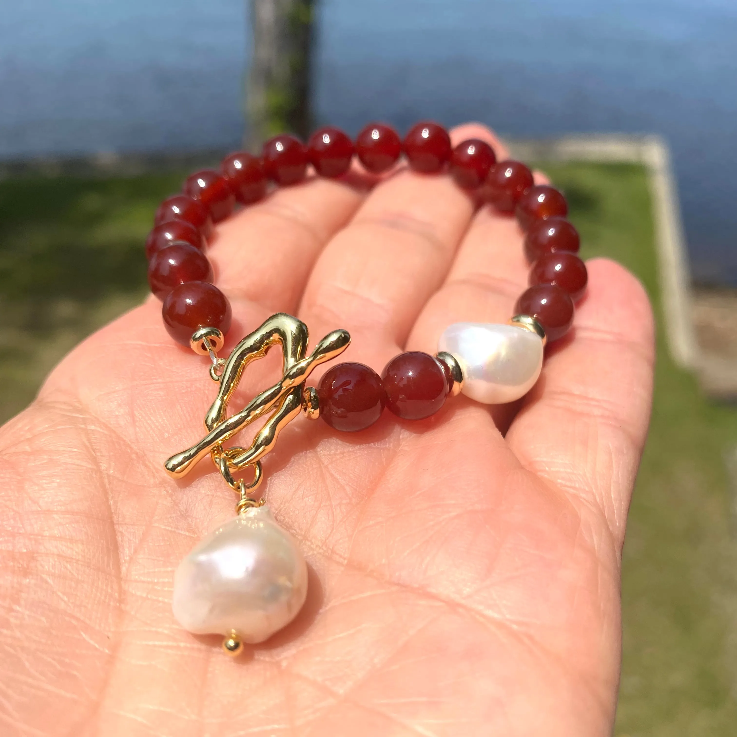 Carnelian and White Baroque Pearl Beaded Bracelet, Gold Plated Details, 7.25in