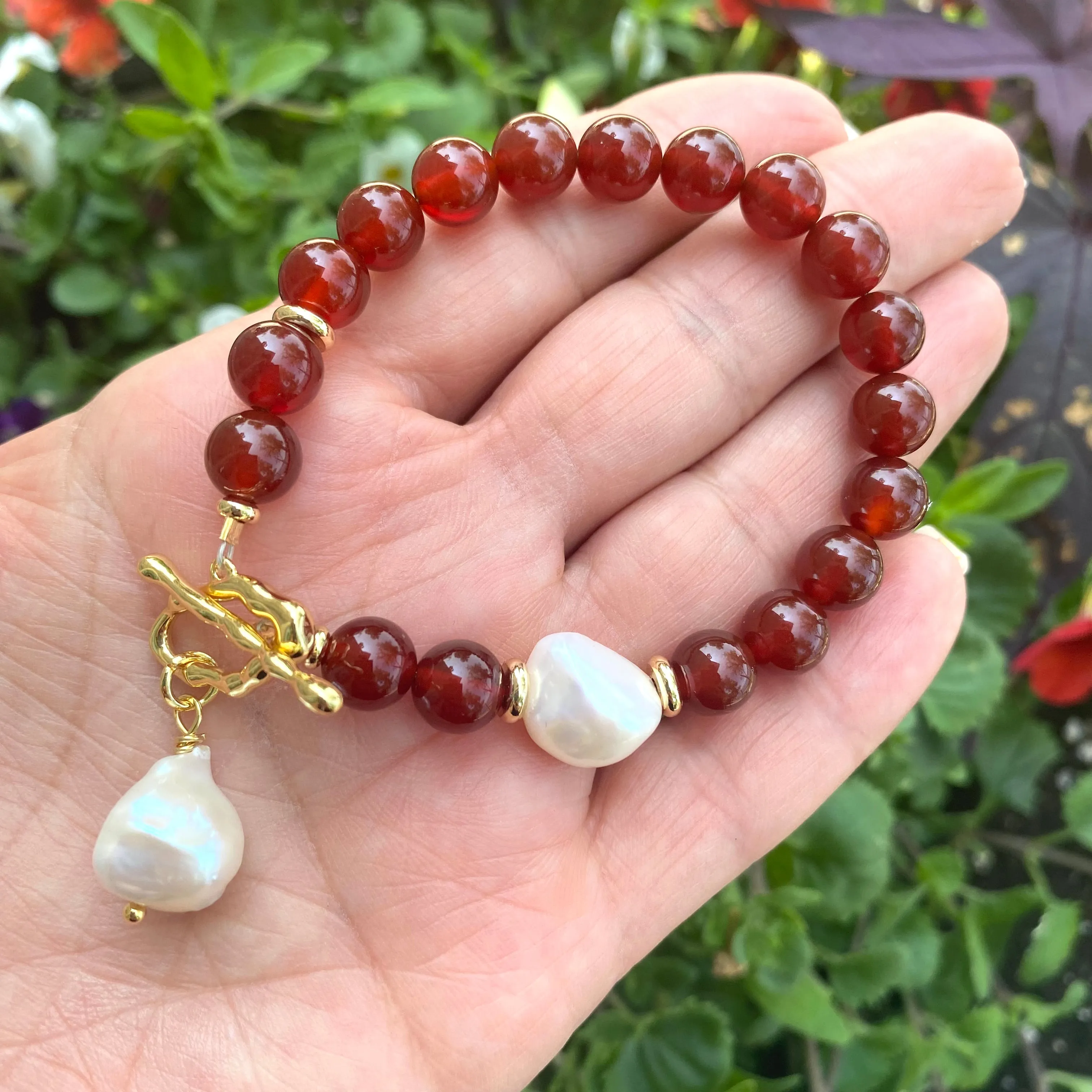 Carnelian and White Baroque Pearl Beaded Bracelet, Gold Plated Details, 7.25in