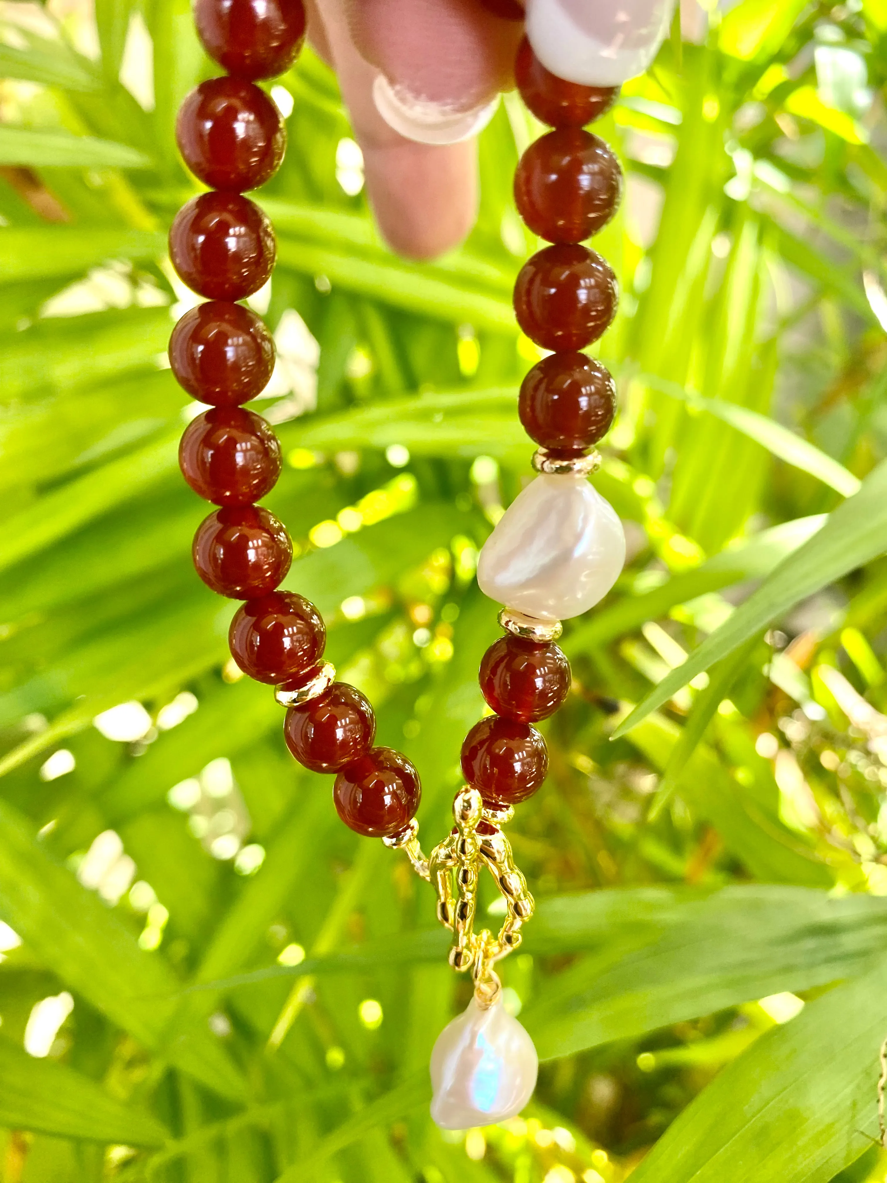 Carnelian and White Baroque Pearl Beaded Bracelet, Gold Plated Details, 7.25in