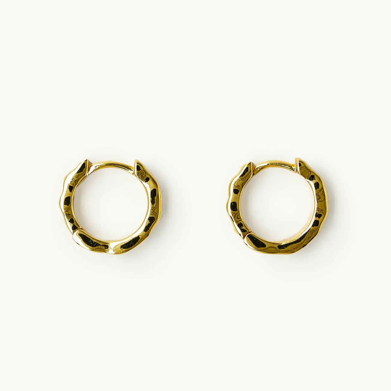 FRIDA SOLID SLEEPER EARRINGS GOLD