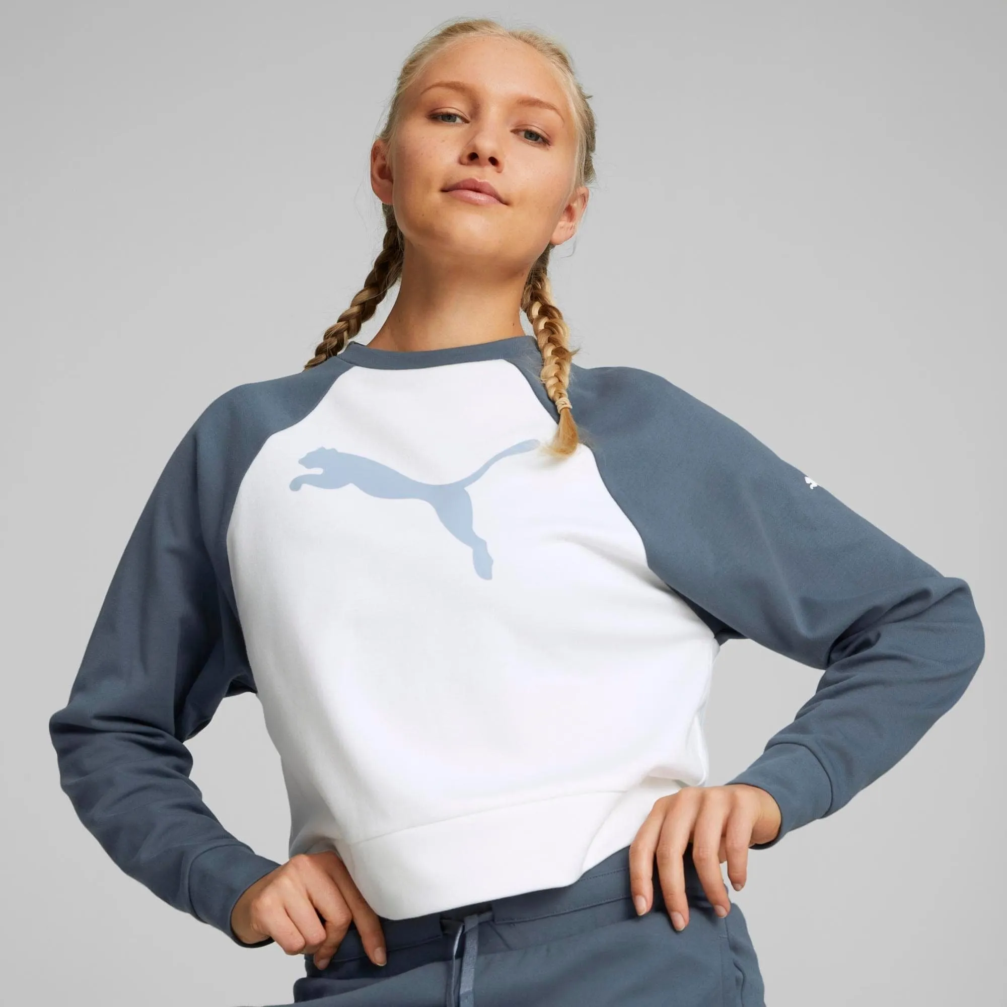 Full Sleeve Solid Women Sweatshirt