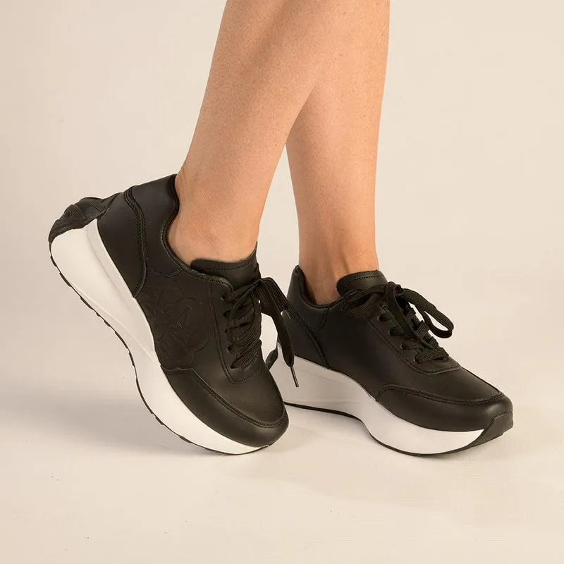 Madison Petals Sneaker - Black/White