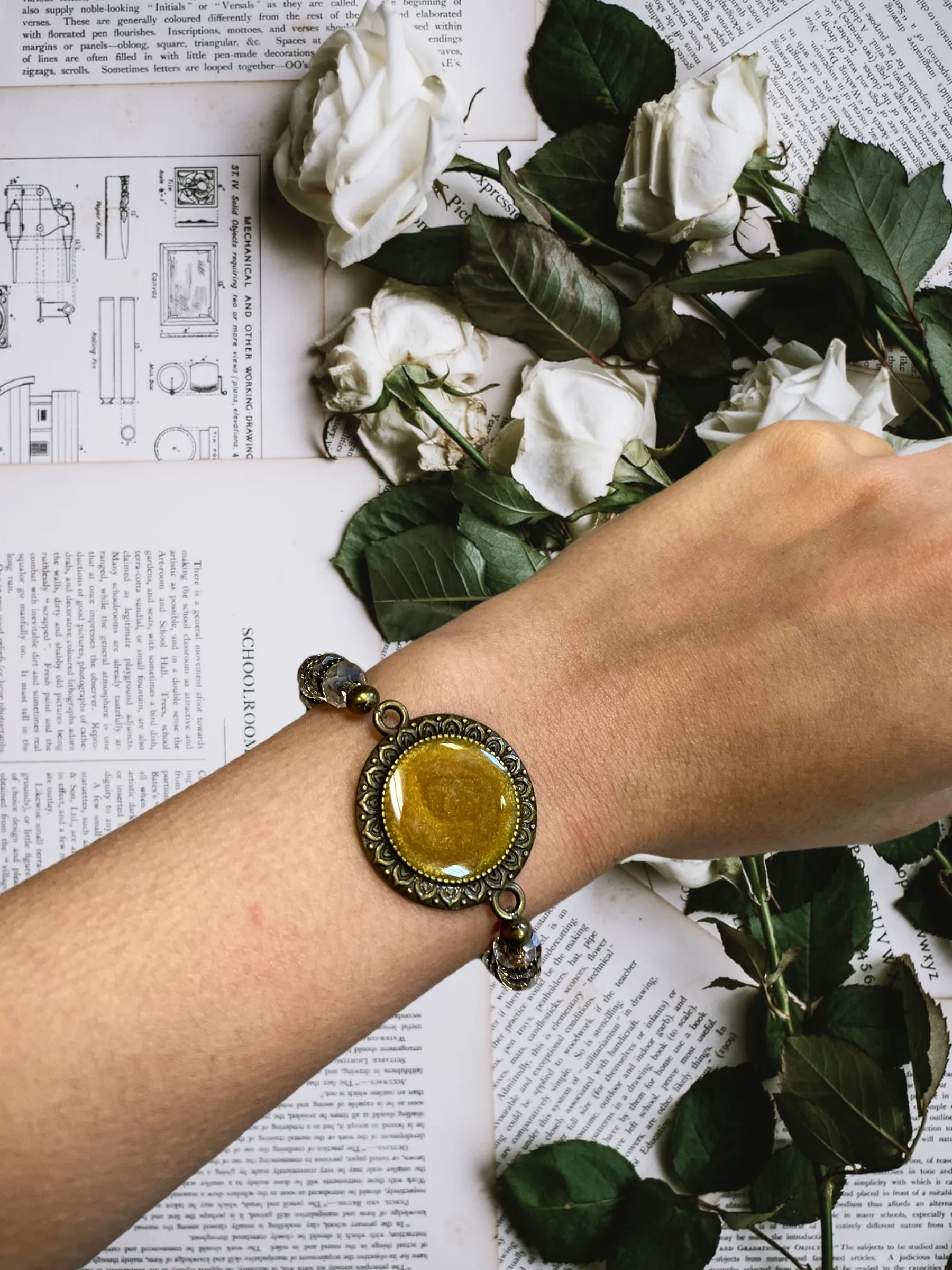 Resin Rose Crystal Stretch Bracelet