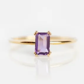 Solid Gold Essential Baguette Birthstone Ring